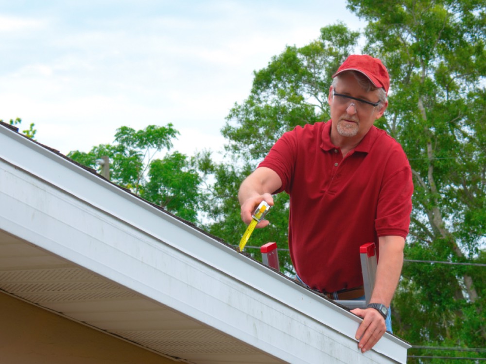 Choosing The Right Roofing Contractor For Inspections